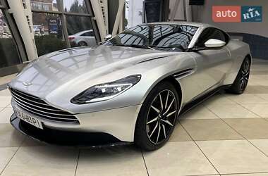 Купе Aston Martin DB11 2018 в Киеве