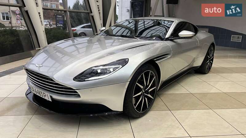 Aston Martin DB11 2018 Aston Martin DB11 2018