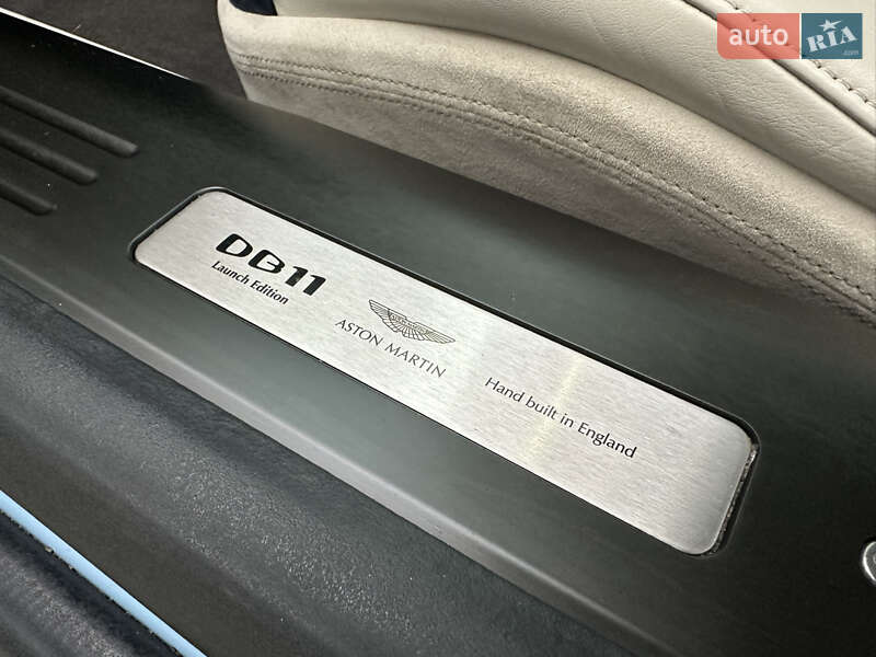 Купе Aston Martin DB11 2016 в Киеве