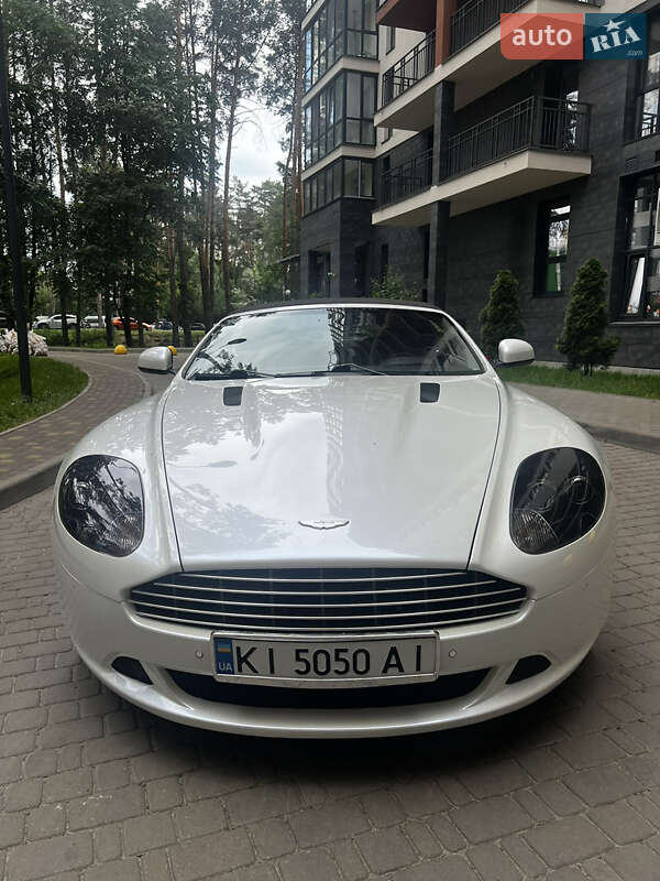 Кабриолет Aston Martin DB9 2010 в Броварах