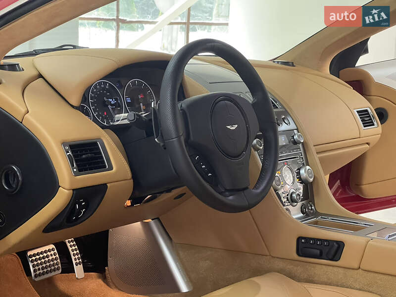 Купе Aston Martin DBS 2008 в Києві фото 15 Купе Aston Martin DBS 2008 в Києві