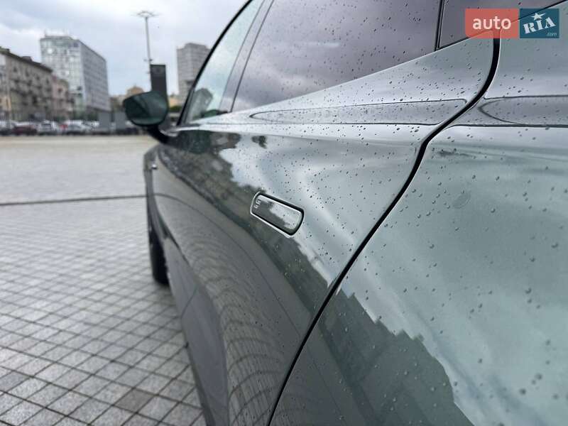 Позашляховик / Кросовер Aston Martin DBX 707 2024 в Києві