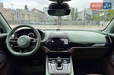 Внедорожник / Кроссовер Aston Martin DBX 707 2024 в 