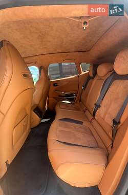 Внедорожник / Кроссовер Aston Martin DBX 707 2023 в 