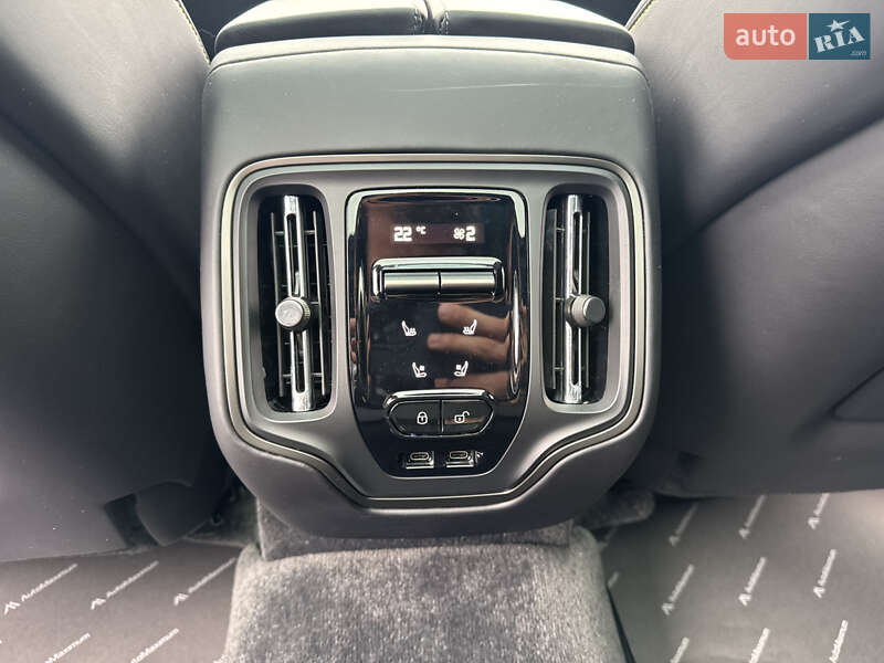 Позашляховик / Кросовер Aston Martin DBX 707 2025 в Києві фото 37 Позашляховик / Кросовер Aston Martin DBX 707 2025 в Києві