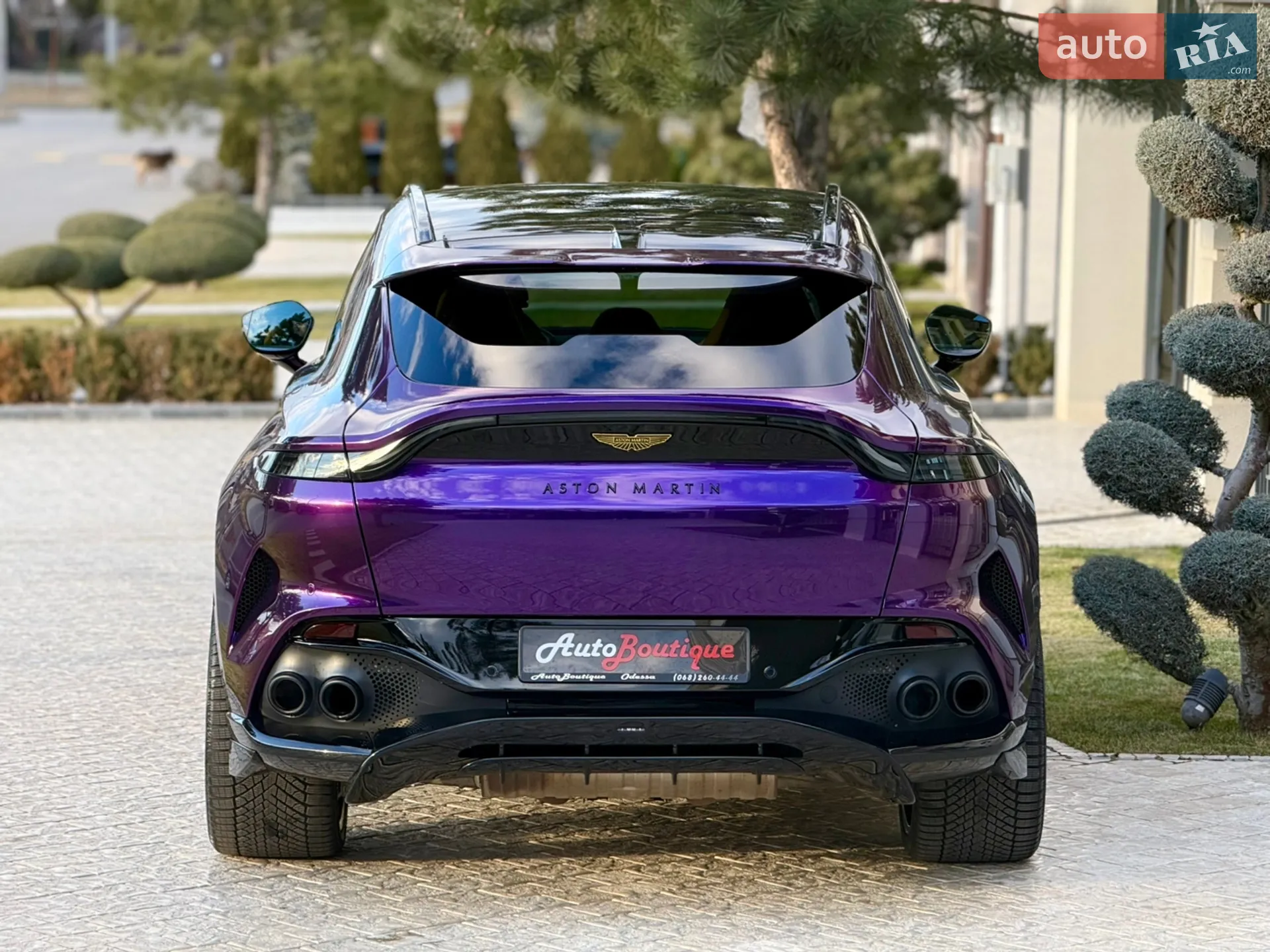 2024 Aston Martin DBX - мініатюра 16