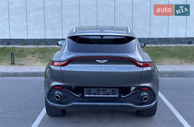 Внедорожник / Кроссовер Aston Martin DBX 2021 в 