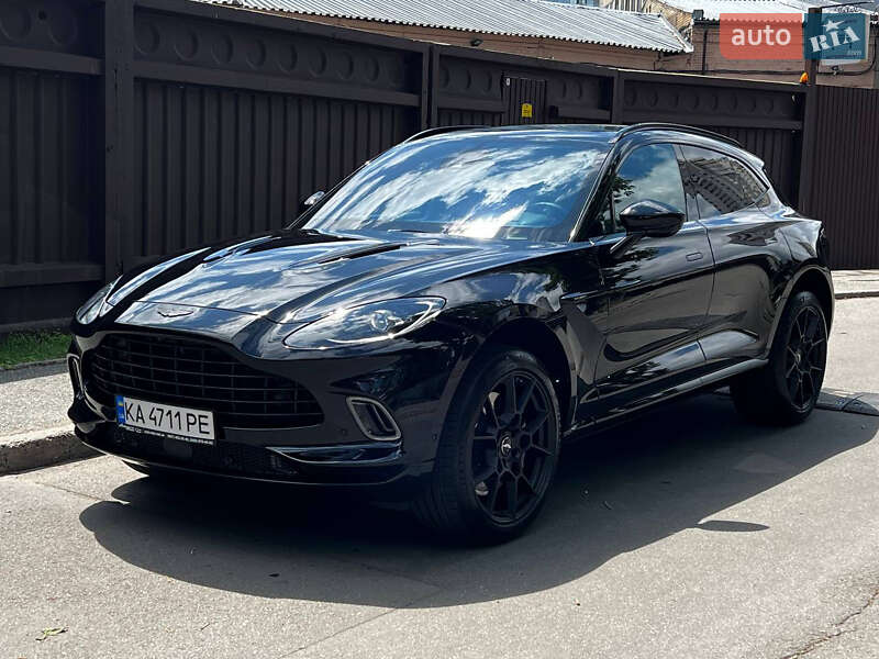Внедорожник / Кроссовер Aston Martin DBX 2021 в 
