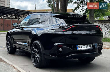 Внедорожник / Кроссовер Aston Martin DBX 2021 в 