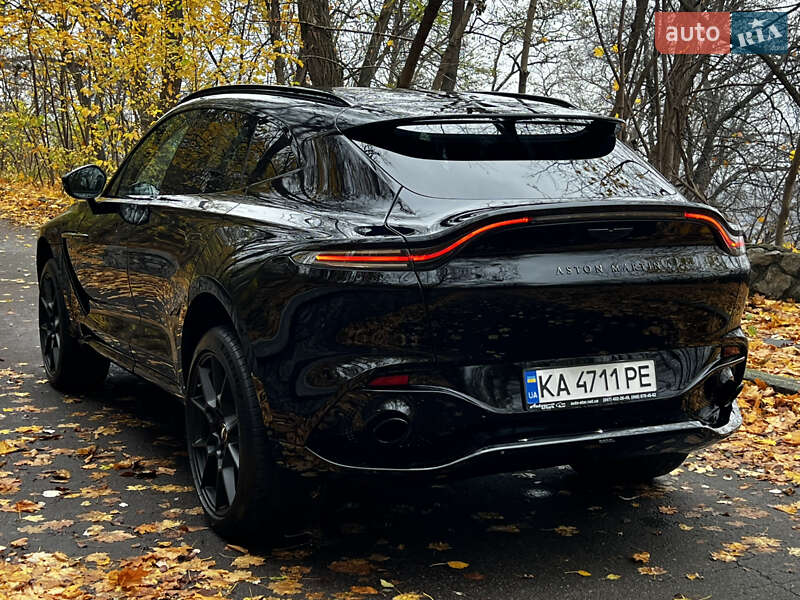 Внедорожник / Кроссовер Aston Martin DBX 2021 в Киеве