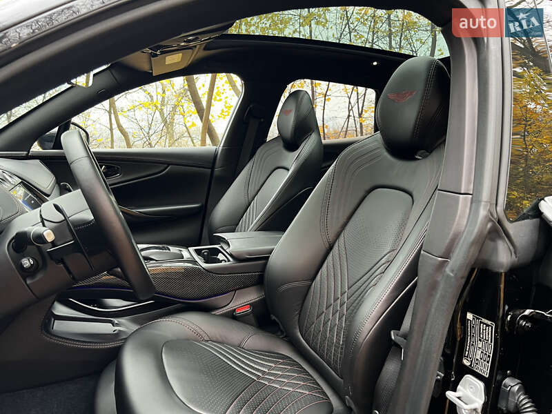 Внедорожник / Кроссовер Aston Martin DBX 2021 в Киеве