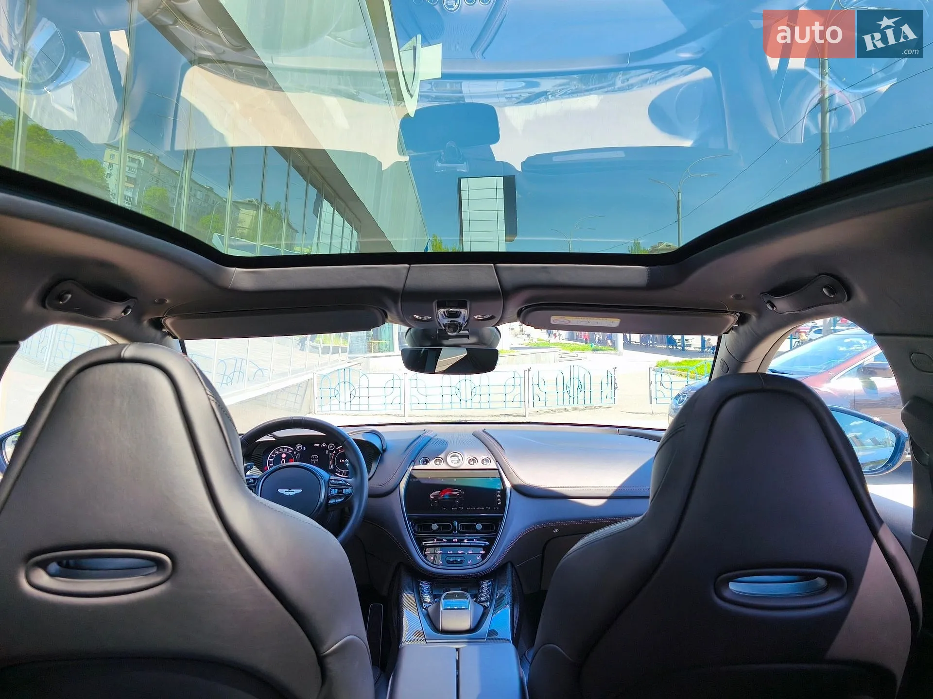 2021 Aston Martin DBX - мініатюра 35