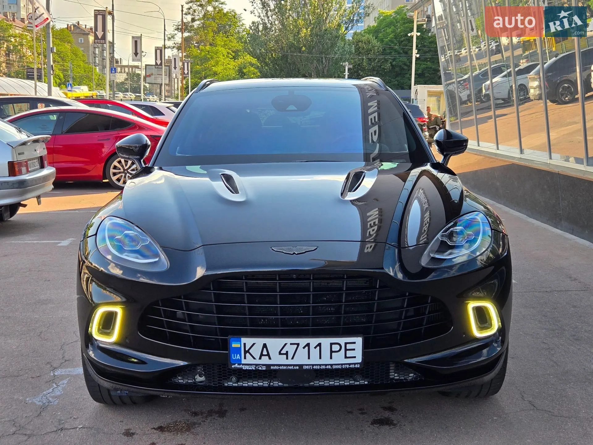 2021 Aston Martin DBX - мініатюра 3