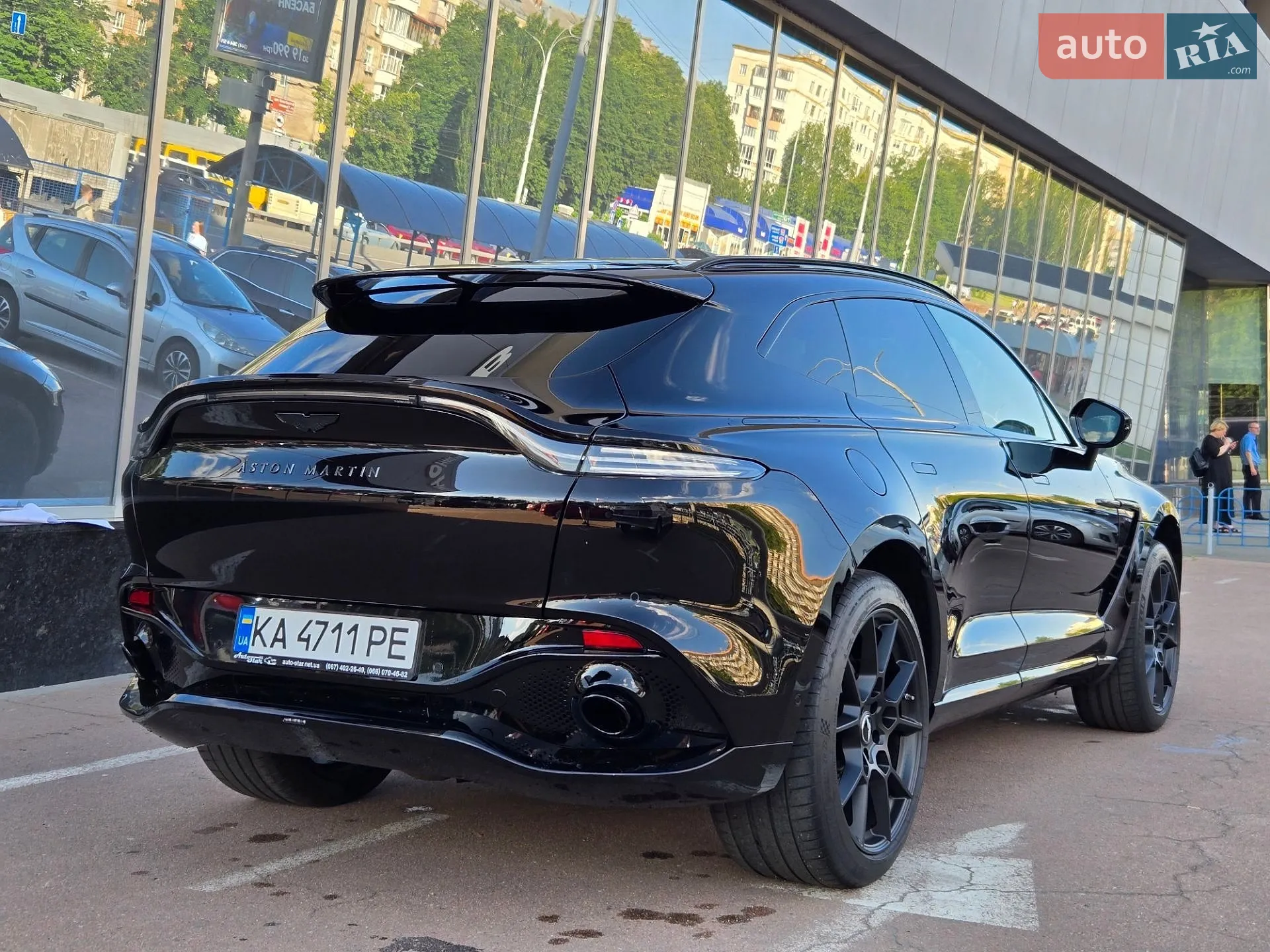 2021 Aston Martin DBX - мініатюра 4