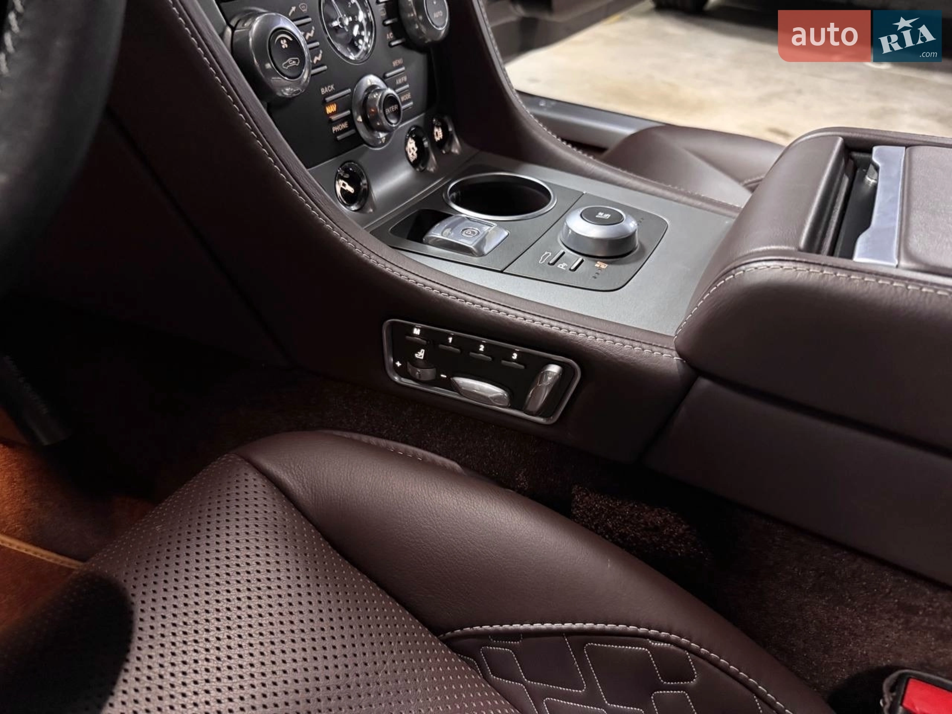 2015 Aston Martin Rapide - мініатюра 68