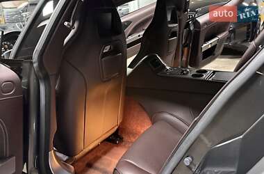 Седан Aston Martin Rapide 2015 в 
