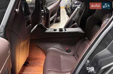 Седан Aston Martin Rapide 2015 в 