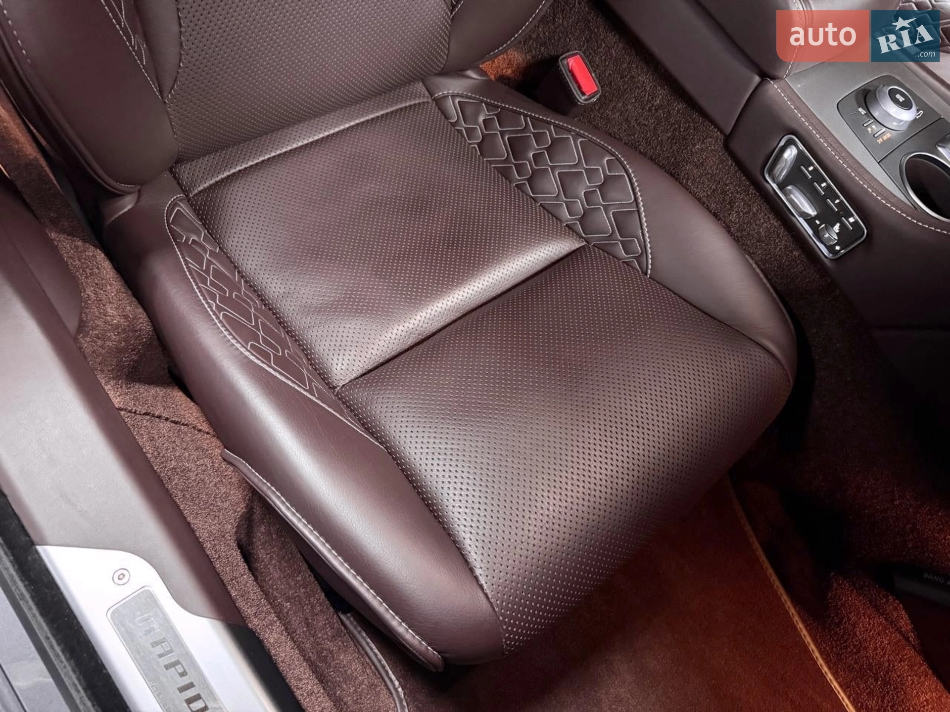 2015 Aston Martin Rapide - мініатюра 114