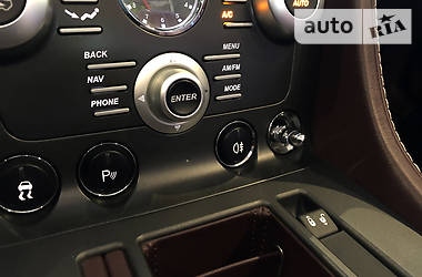 Кабриолет Aston Martin V8 Vantage 2009 в 
