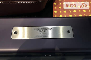 Кабриолет Aston Martin V8 Vantage 2009 в 
