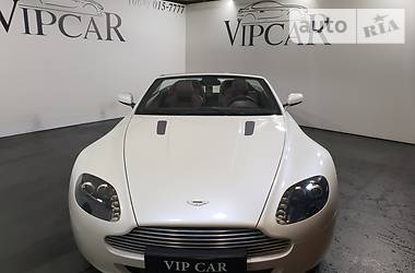 Кабриолет Aston Martin Vantage 2009 в 