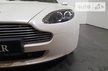 Кабриолет Aston Martin Vantage 2009 в 
