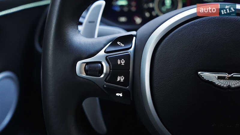 Купе Aston Martin Vantage 2018 в Львові