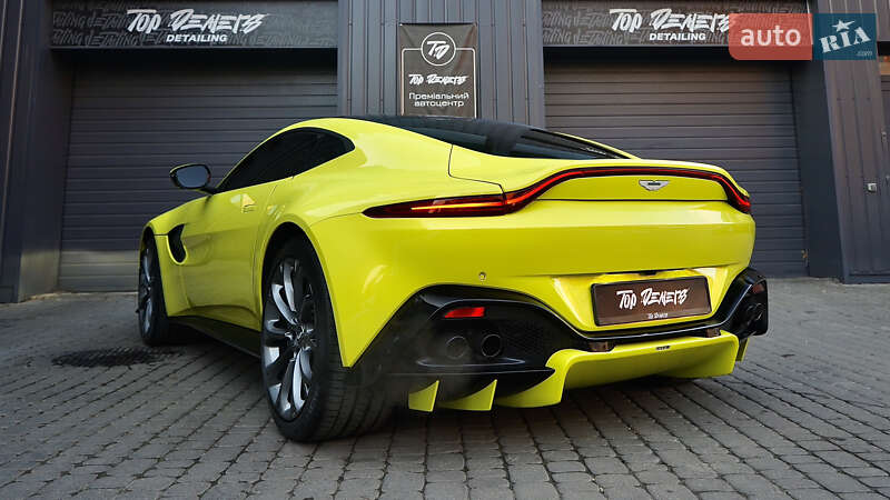 Купе Aston Martin Vantage 2018 в Львові