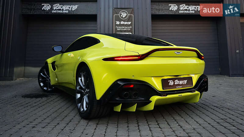 Купе Aston Martin Vantage 2018 в Львові
