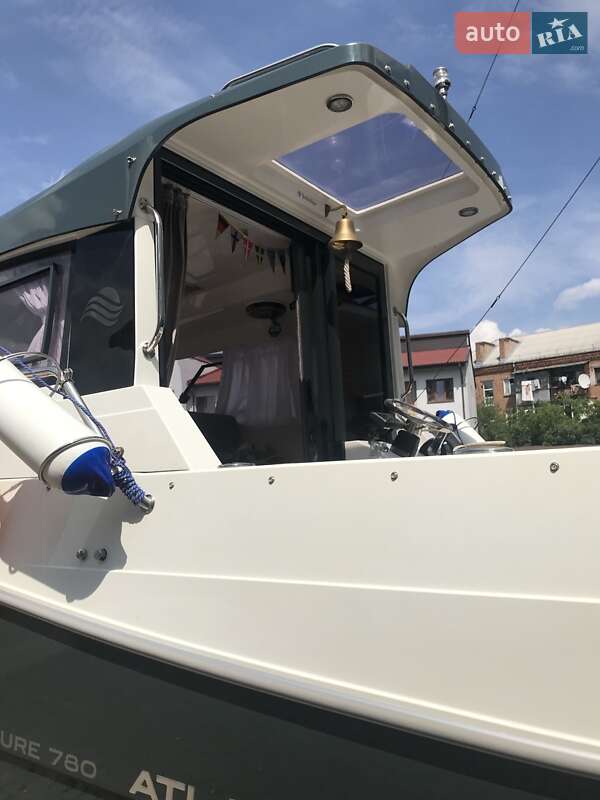 Моторная яхта Atlantic Marine Adventure 780 2018 в Виннице