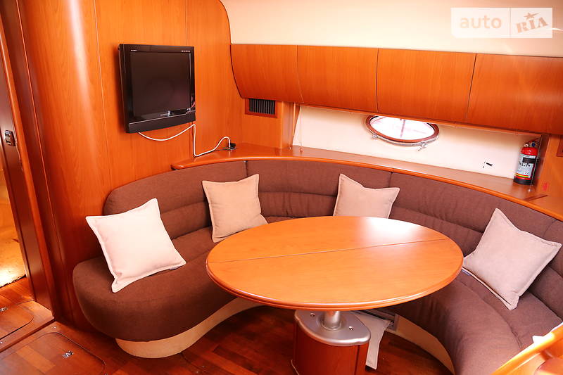 Моторная яхта Atlantis 425 2008 в Киеве фото 23 Моторная яхта Atlantis 425 2008 в Киеве