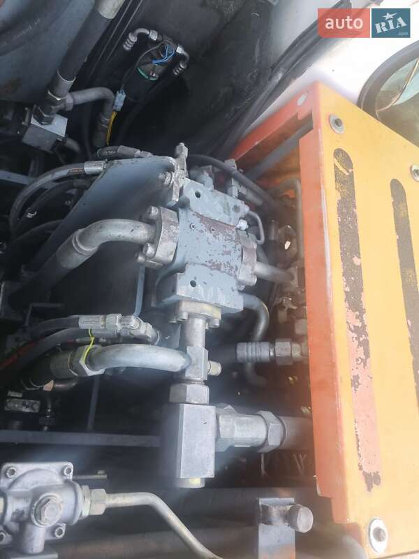 Экскаватор погрузчик Atlas 1404 2002 в Черновцах