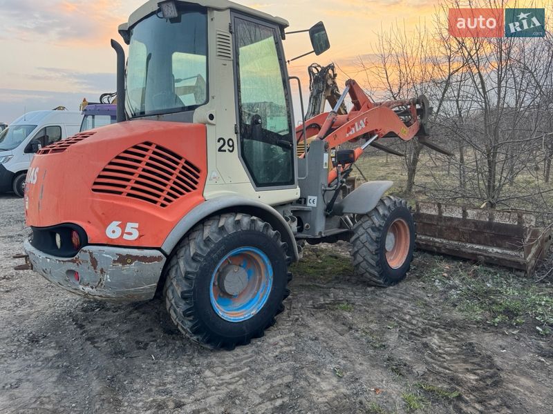 Фронтальный погрузчик Atlas 65 2006 в Черновцах