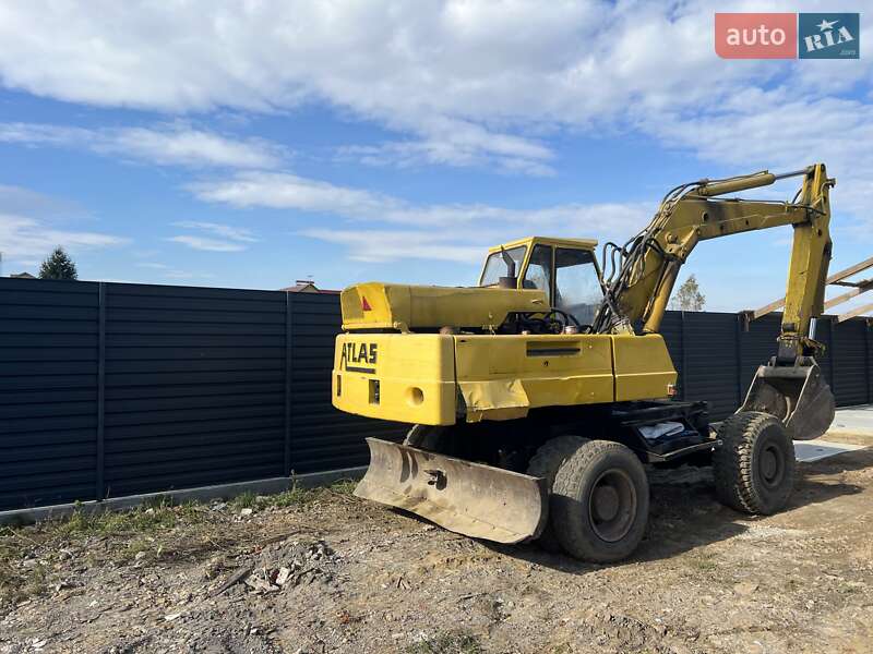 Екскаватор навантажувач Atlas Atlas 1990 в Львові