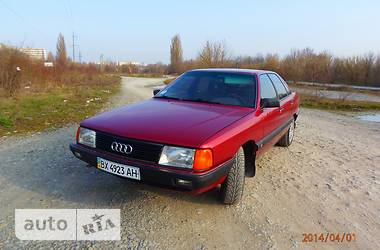 Седан Audi 100 1986 в Каменец-Подольском