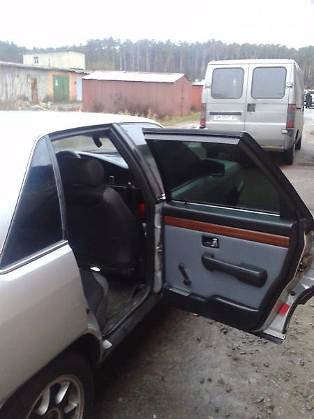 Седан Audi 100 1990 в Житомире