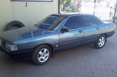 Седан Audi 100 1988 в 