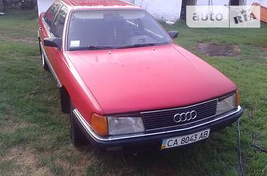 Седан Audi 100 1986 в Черкассах