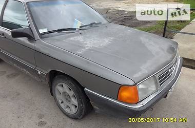 Седан Audi 100 1987 в Городенці