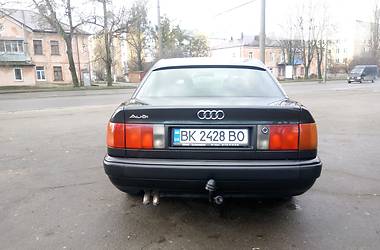 Седан Audi 100 1991 в Ровно