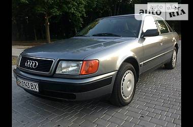 Седан Audi 100 1991 в Киеве