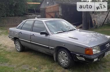 Седан Audi 100 1986 в Яворове