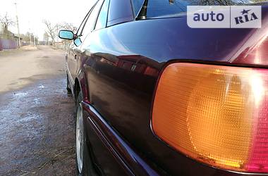 Седан Audi 100 1991 в 
