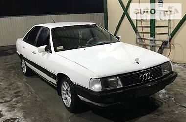 Седан Audi 100 1987 в 