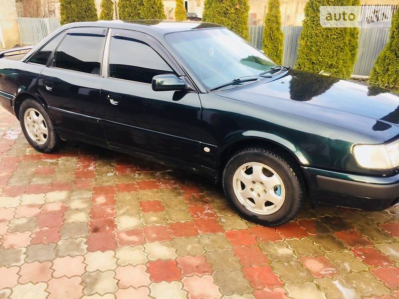 Седан Audi 100 1993 в Ужгороді