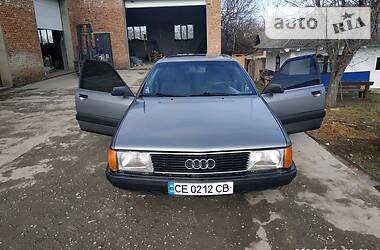 Седан Audi 100 1990 в 