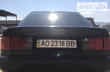Седан Audi 100 1993 в 