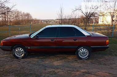 Седан Audi 100 1990 в 