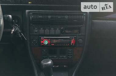 Седан Audi 100 1991 в 