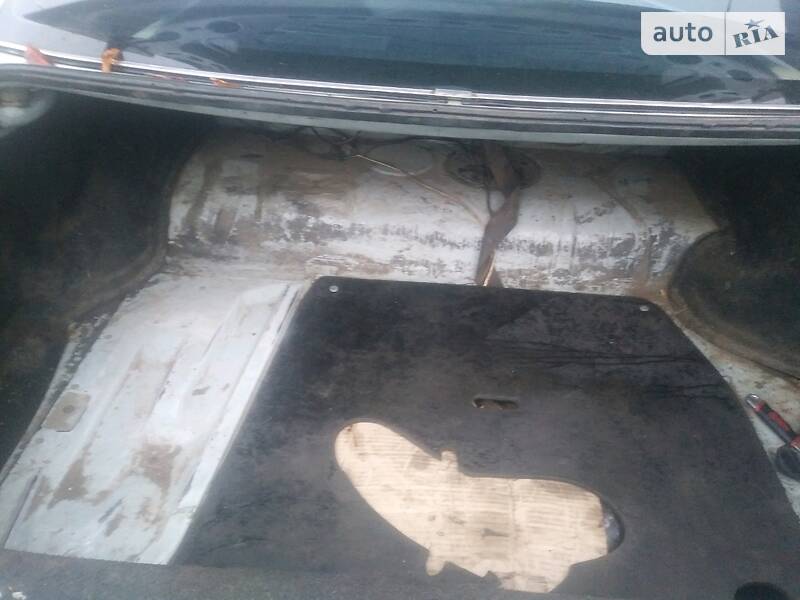 Седан Audi 100 1984 в Козове